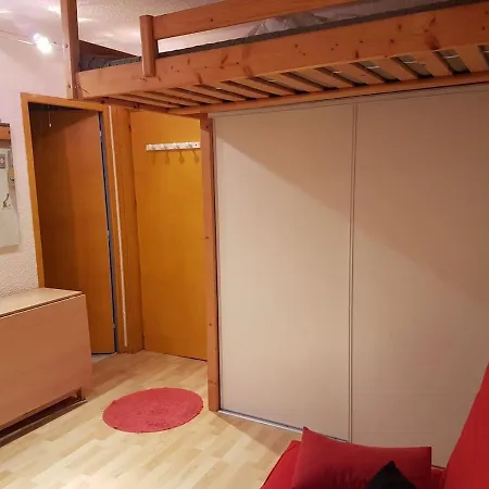 Apartment Chaleureux Aux Pieds Des Pistes De Des Glovettes