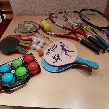 Apartment Chaleureux Aux Pieds Des Pistes De Des Glovettes *